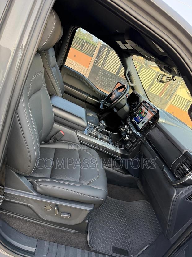 Ford F-150 XLT 2021 Gray