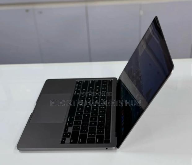 Laptop Apple MacBook Pro 2020 8GB Apple M1 SSD 512GB photo 3