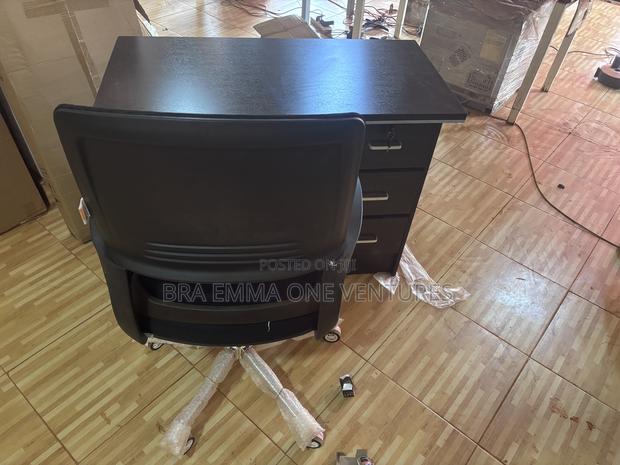Office Table And Chair photo 3