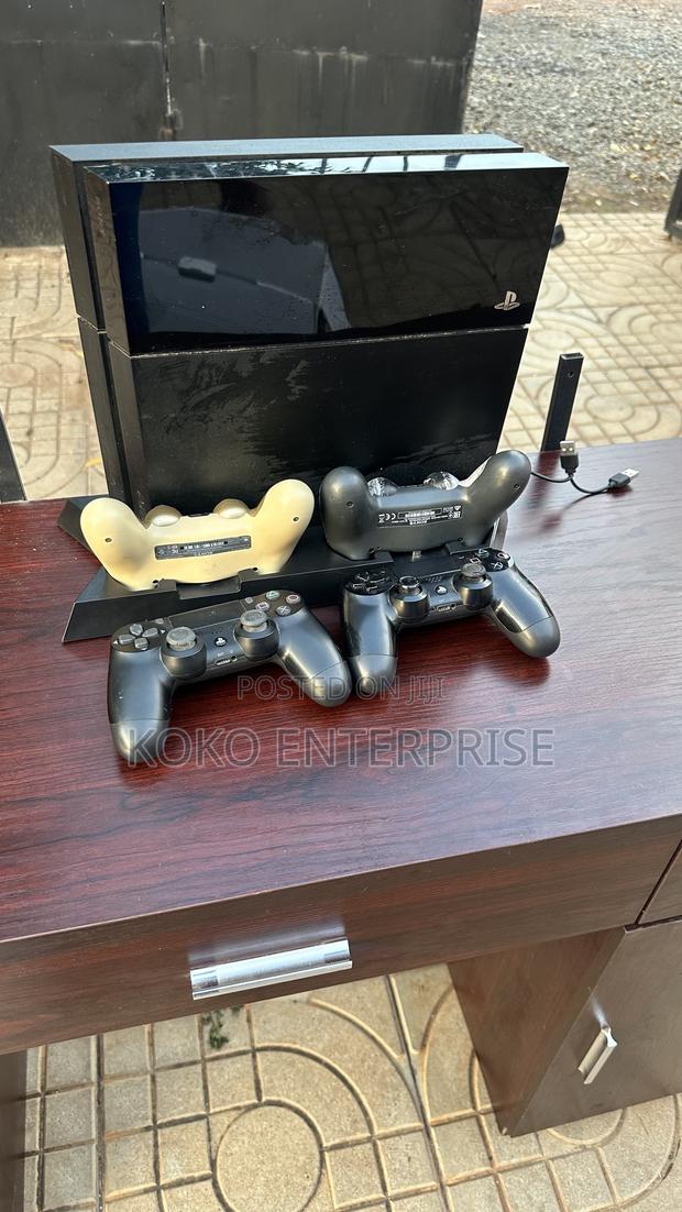 Ps 4 Video Game photo 3