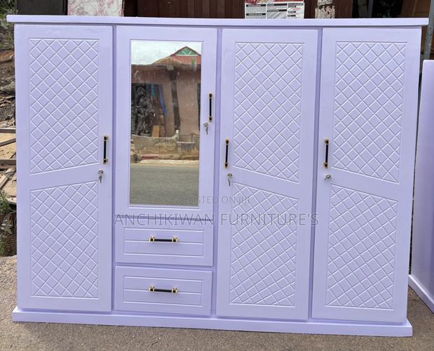 Family Pack Sprayed Quality Wooden Wadrobe (Cash On Delivery) · Photo 2