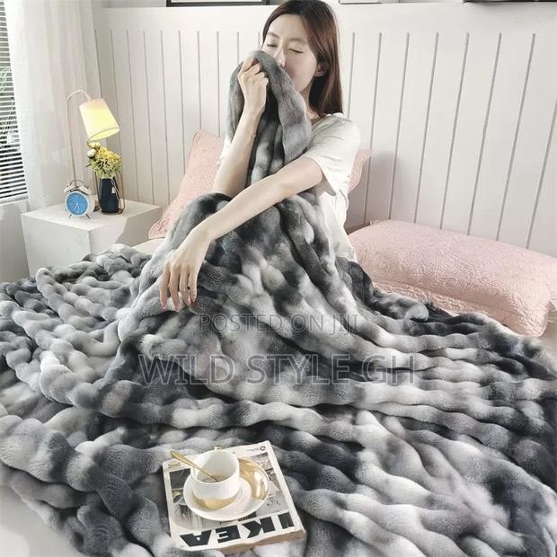 Warm Fluffy Soft Luxury Tie-dye Throw Blankets photo 3