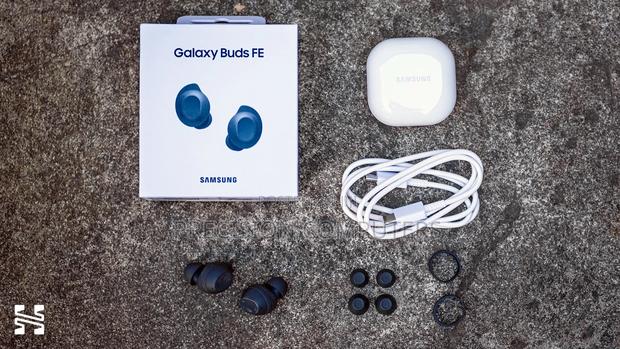 Genuine Samsung Galaxy Buds Fe photo 2
