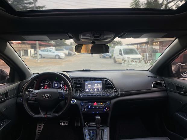 Hyundai Elantra Sport Sedan FWD (1.6L 4cyl 6M) 2017 Black