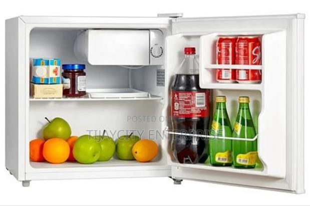 Single Door Mini Fridge photo 2