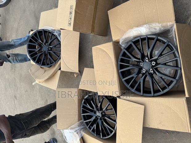 Rim 20 Black Set Available