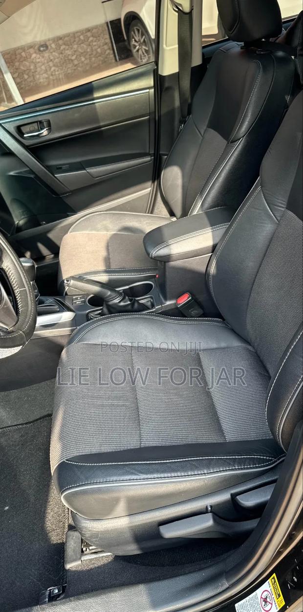 Toyota Corolla S Premium 4dr Sedan (1.8L 4cyl CVT) 2016 Black