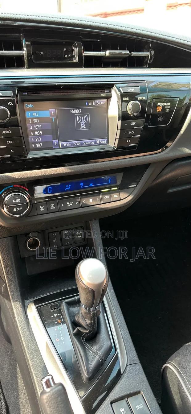 Toyota Corolla S Premium 4dr Sedan (1.8L 4cyl CVT) 2016 Black