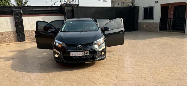 Toyota Corolla S Premium 4dr Sedan (1.8L 4cyl CVT) 2016 Black