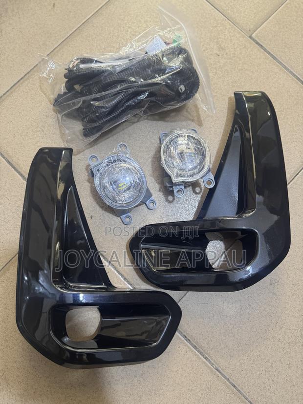 Toyota Hilux 2020 to 2022 Fog Light and Cover Led Complete photo 2