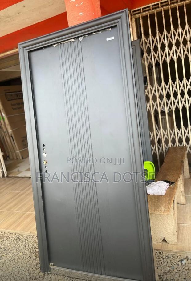 Sed Door Single (One And Half Available) photo 2
