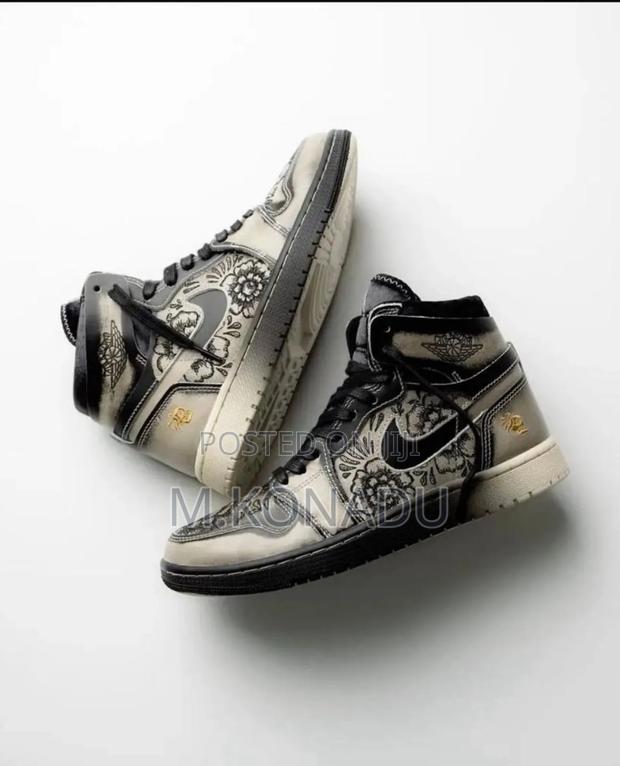 Air Jordan · Photo 4