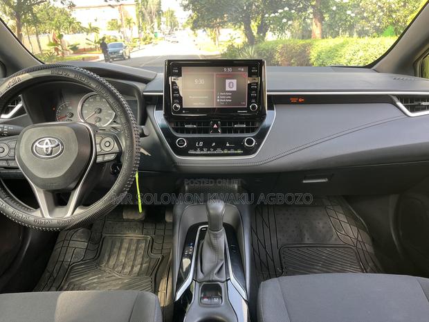 Toyota Corolla 2021 Black photo 6