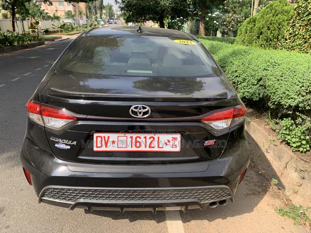 Toyota Corolla 2021 Black photo 4