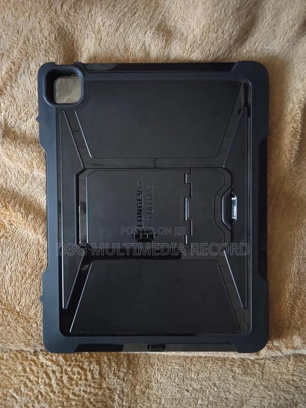 Apple iPad Pro M2 12.9"-13inches · Photo 1