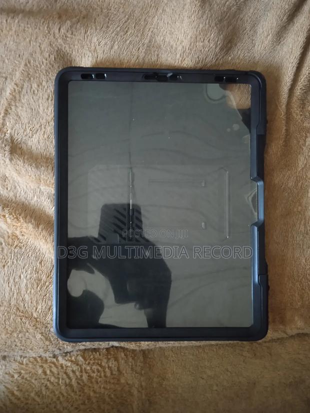 Apple iPad Pro M2 12.9"-13inches · Photo 4