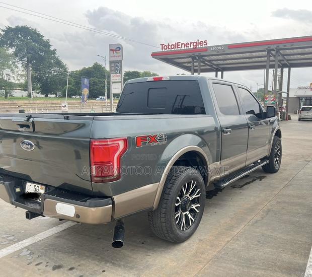 Ford F-150 2016 Black