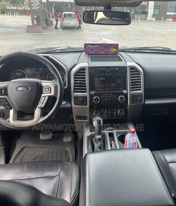 Ford F-150 2016 Black