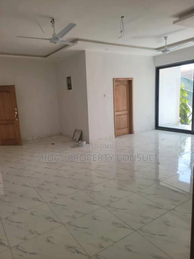 2bdrm Apartment in Burma Hills, Tseaddo for rent photo 9