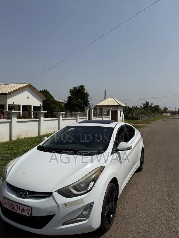 Hyundai Elantra 2015 White
