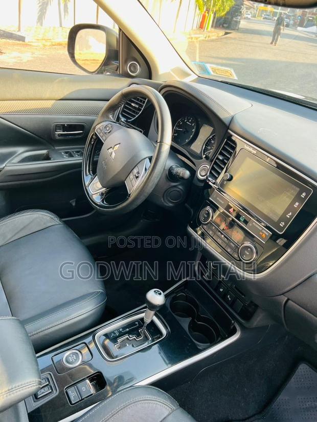 Mitsubishi Outlander 2019 Black