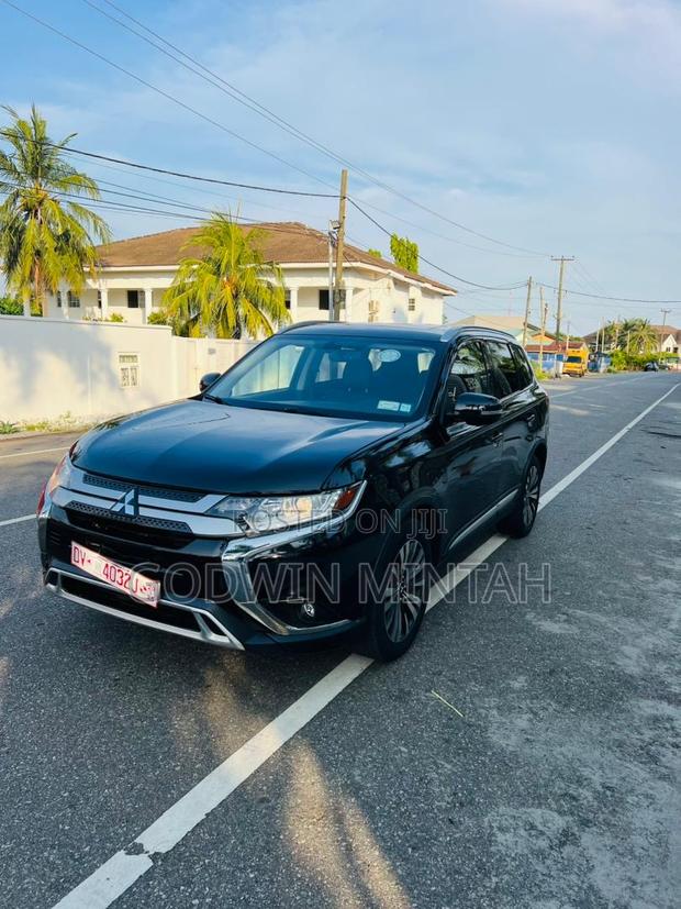 Mitsubishi Outlander 2019 Black