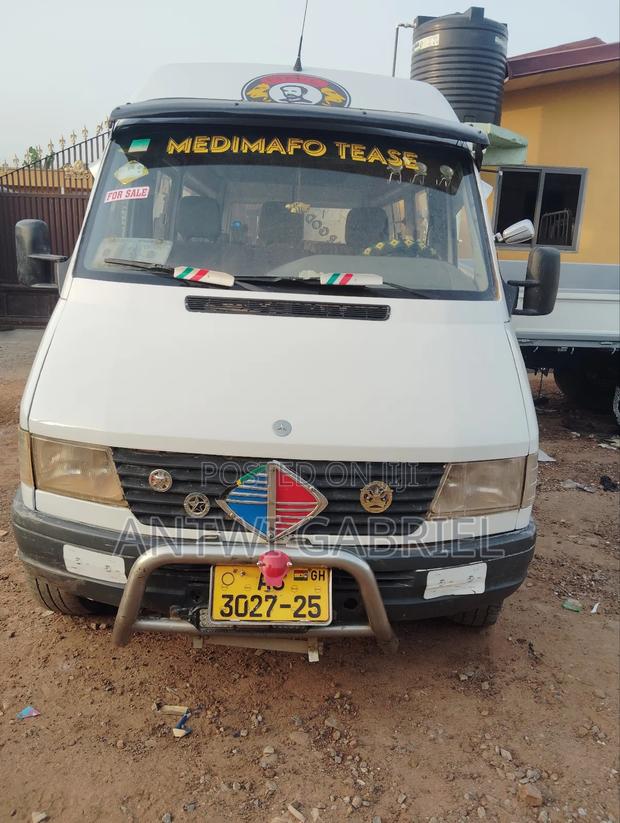 Mercedes-Benz Sprinter 2001 White