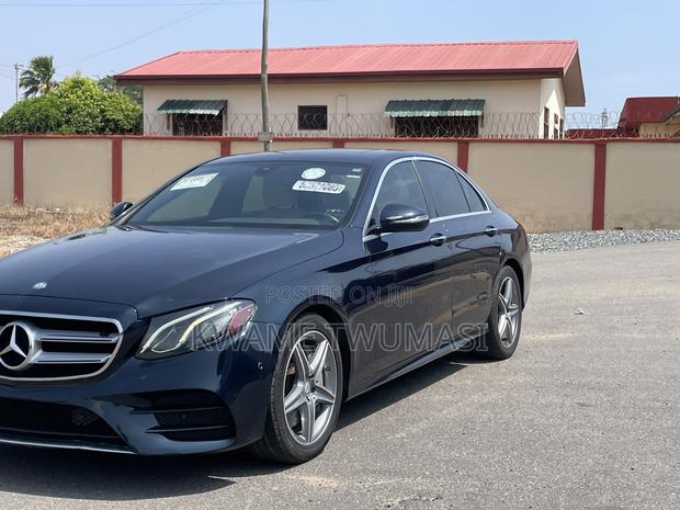 Mercedes-Benz E300 2017 Black