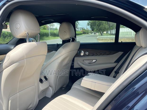 Mercedes-Benz E300 2017 Black