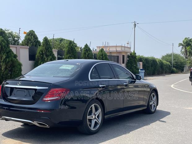 Mercedes-Benz E300 2017 Black