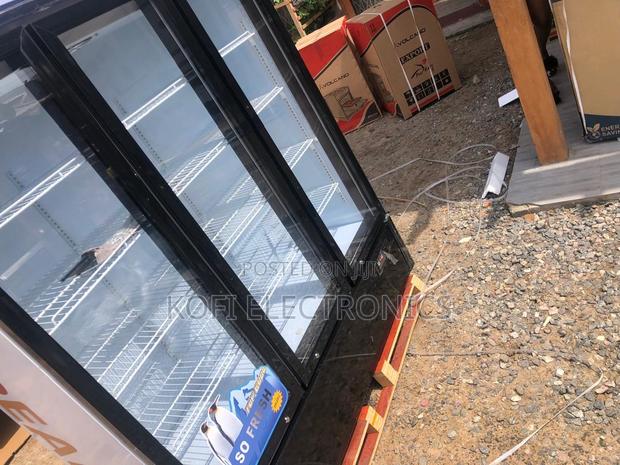 Pearl 780l Store Fridge Durable, Product-Display Cooler · Photo 2