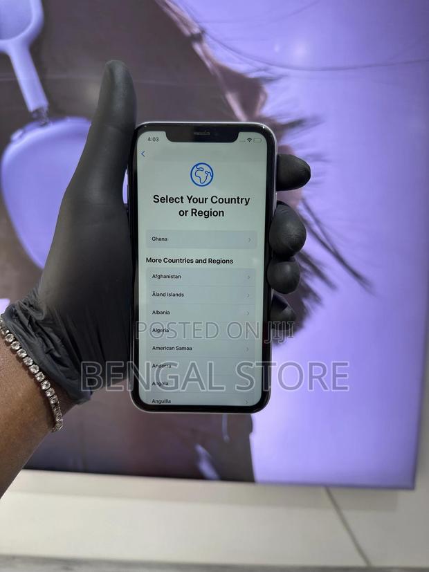 Apple iPhone 11 64 GB photo 2