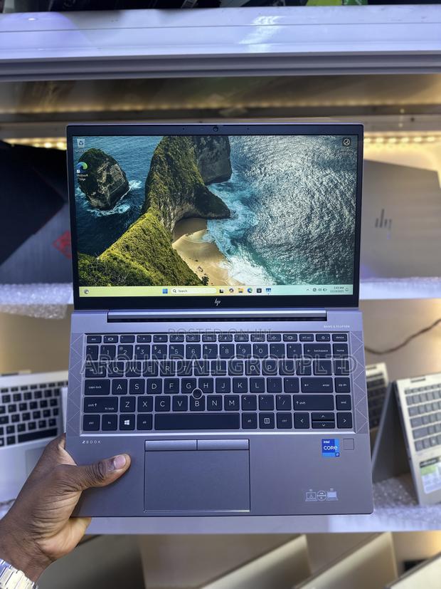 Laptop HP ZBook Firefly G8 16GB Intel Core I7 SSD 256GB photo 2