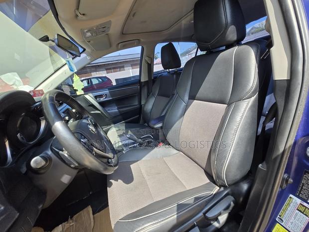 Toyota Corolla S 4dr Sedan (1.8L 4cyl CVT) 2016 Blue photo 7