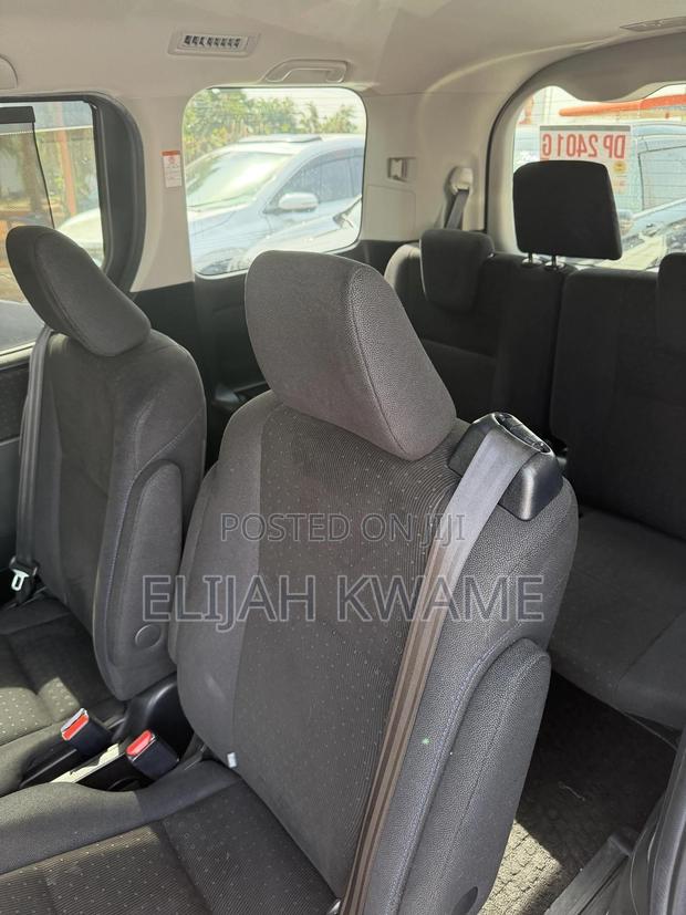 Toyota Voxy SV Premium 2014 White