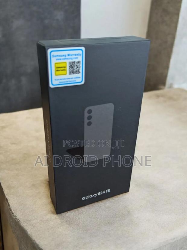 New Samsung Galaxy S24 FE 128 GB Blue · Photo 4