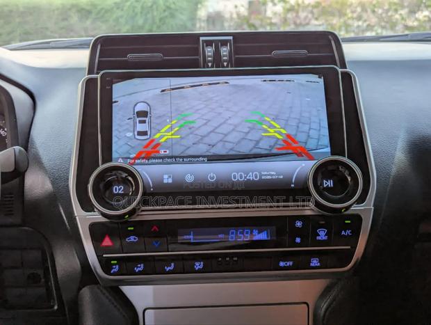 Toyota Land Cruiser Prado 2.7 2019 White