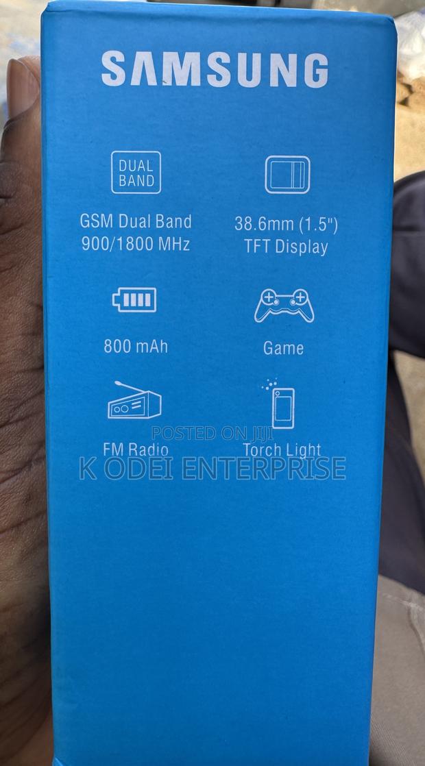 New Samsung GT-E1080 Black photo 2
