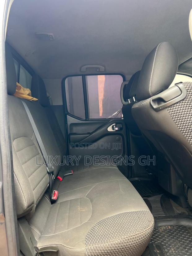 Nissan Frontier 2014 Black photo 22