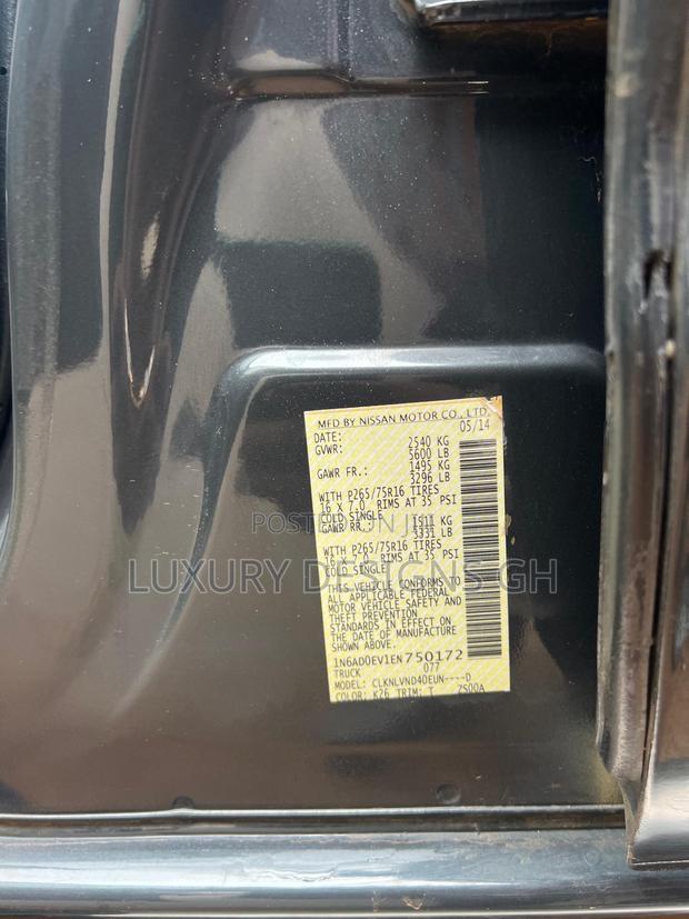 Nissan Frontier 2014 Black photo 33