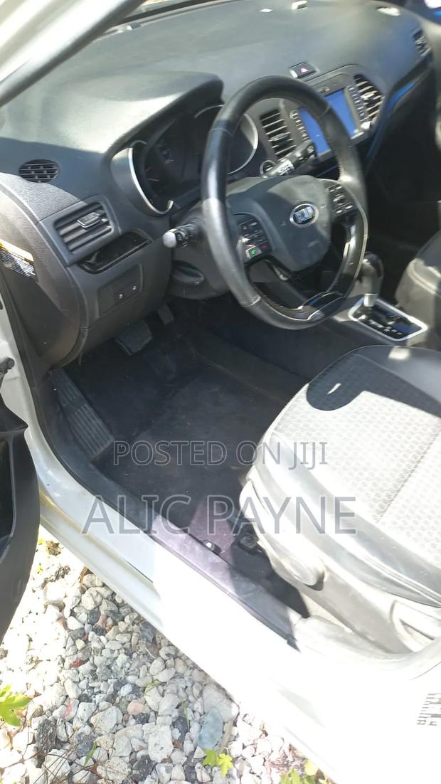 Kia Morning 2016 Off white