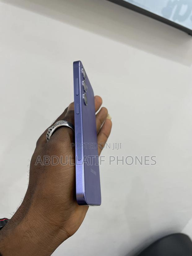 Samsung Galaxy S24 128 GB Blue photo 3
