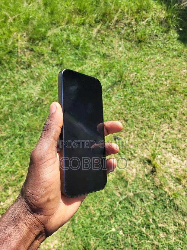 Google Pixel 9 128 GB Black · Photo 4