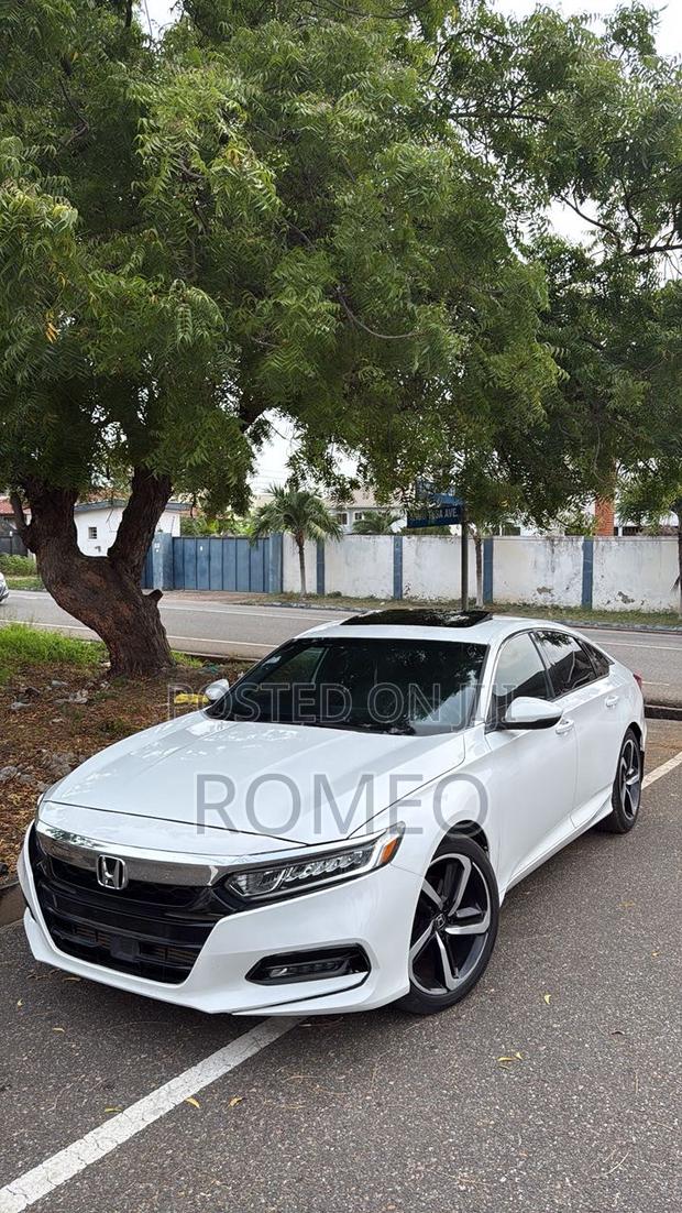 Honda Accord Sport 2018 White