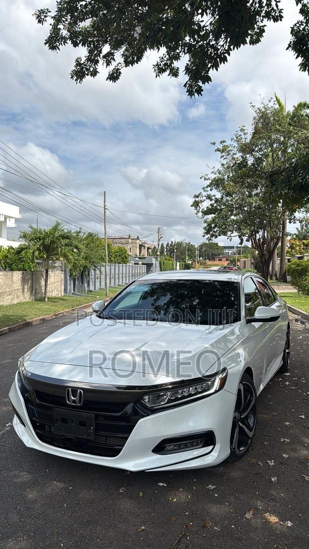 Honda Accord Sport 2018 White