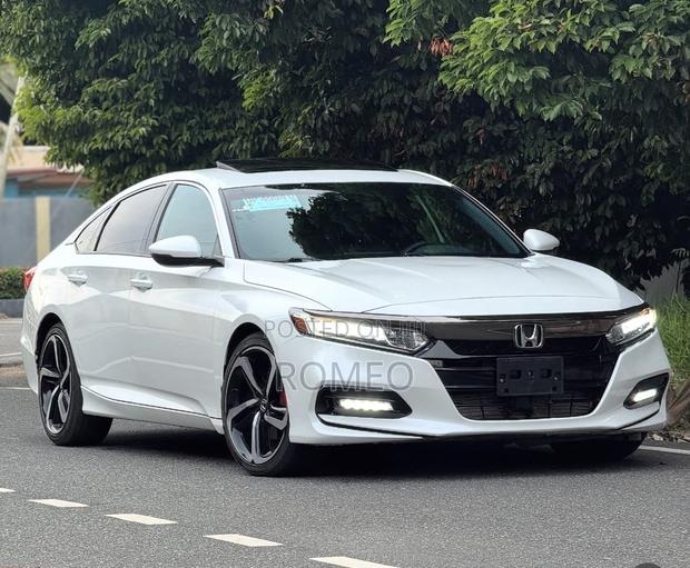 Honda Accord Sport 2018 White
