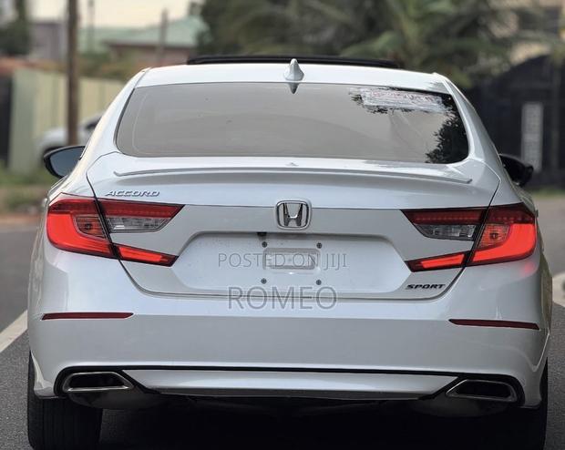 Honda Accord Sport 2018 White