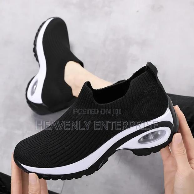 Nice Sneakers photo 2