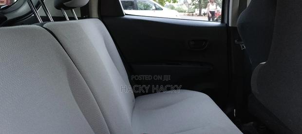 Toyota Vitz 2014 Silver