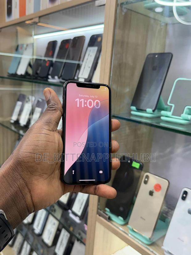 Apple iPhone 11 Pro 64 GB Gray